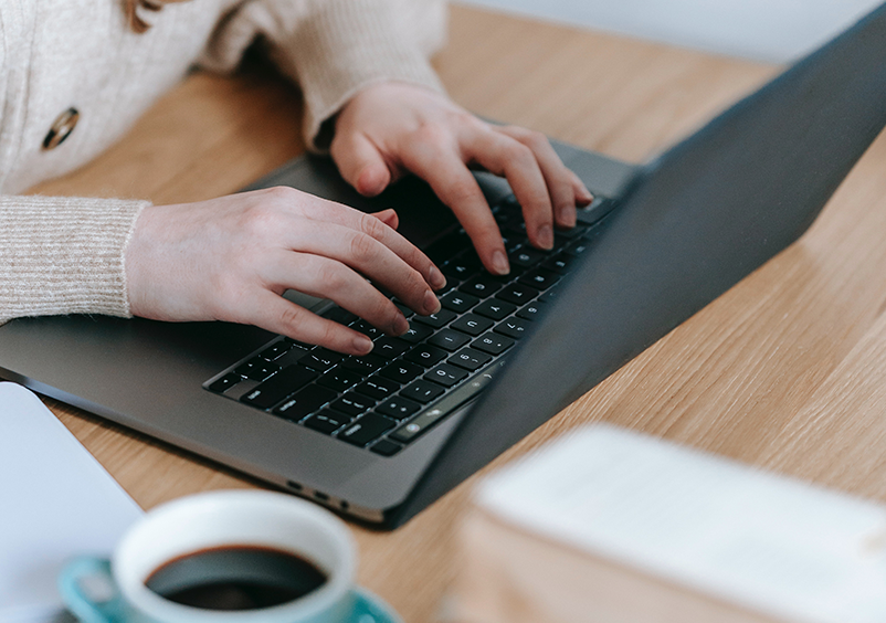 background-music-woman-laptop